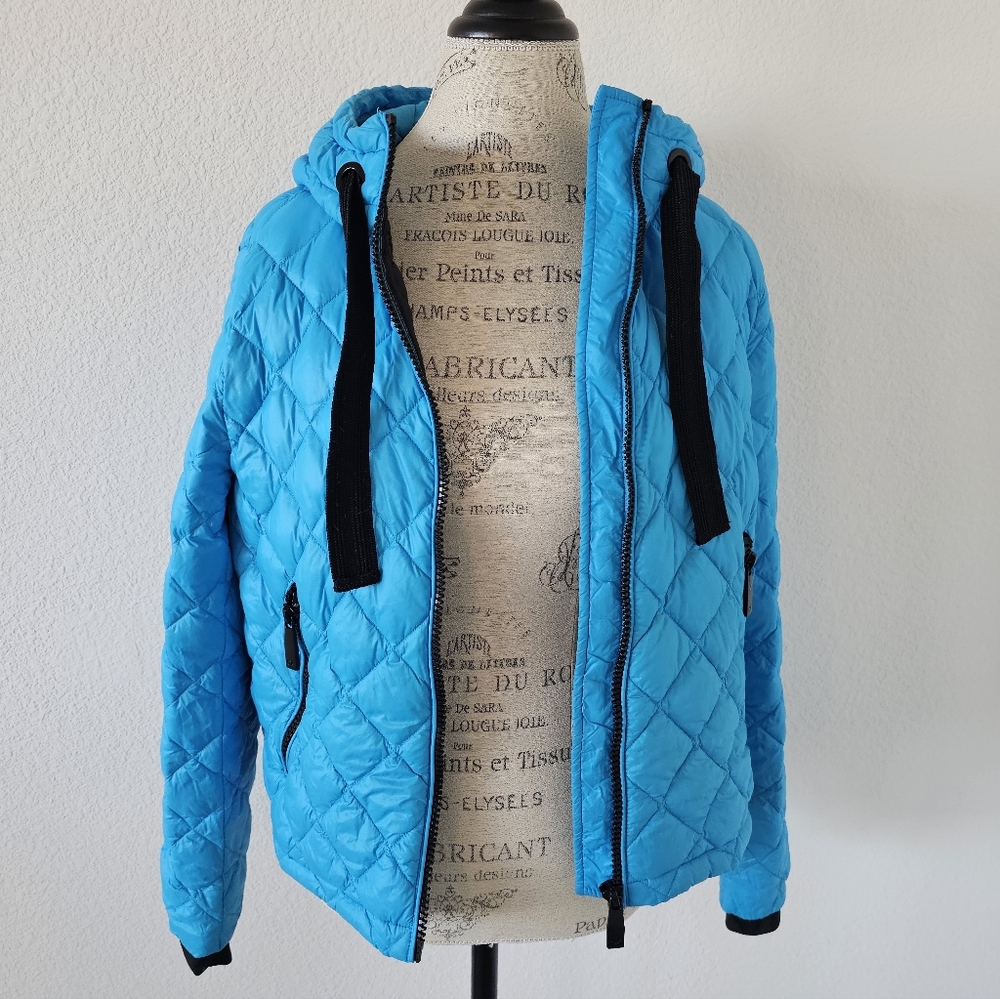 Calvin Klein Quilted Down Blend Hooded Jacket - Vibrant Electric Blue Size Large